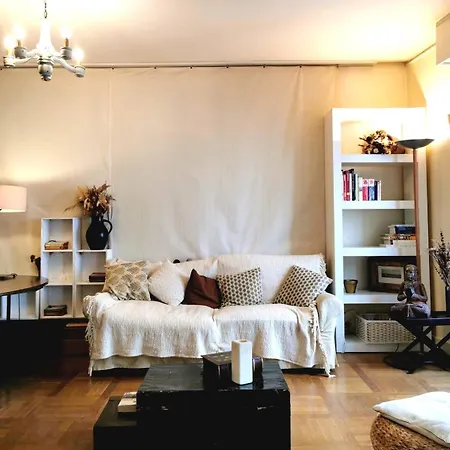 Apartment A Large Artistic-style In Pantheon *